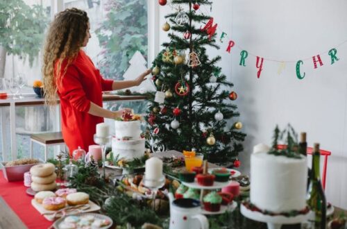 10 ways to spruce up your office using artificial Christmas trees